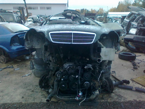 Naudotos automobilio dalys Mercedes-Benz C-CLASS 2001 2.2 Mechaninė Sedanas 4/5 d.  2012-06-12